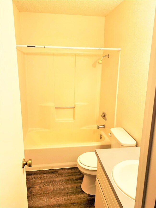 Foto del edificio - 3409 Victoria Cir