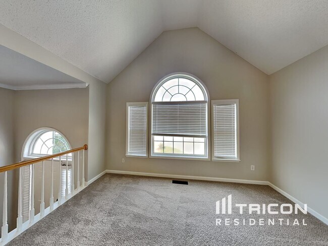 Foto del edificio - 102 Bonnabel Ct