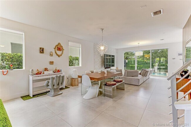 Foto del edificio - 9800 NW 74th Terrace