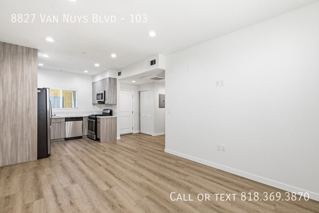 Building Photo - 8827 Van Nuys Blvd
