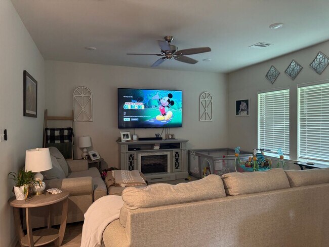 Foto del edificio - 40299 Sedgwick Ln