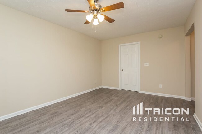 Foto del edificio - 3835 Ligney Creek Ct