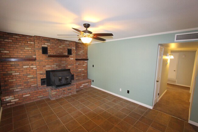 Building Photo - $500 OFF Move-In | Single-Level Home with Mt. Elden Views | Backyard Backing Greenspace