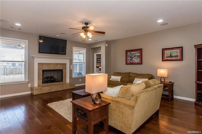 Foto del edificio - 9217 Springwood Ct