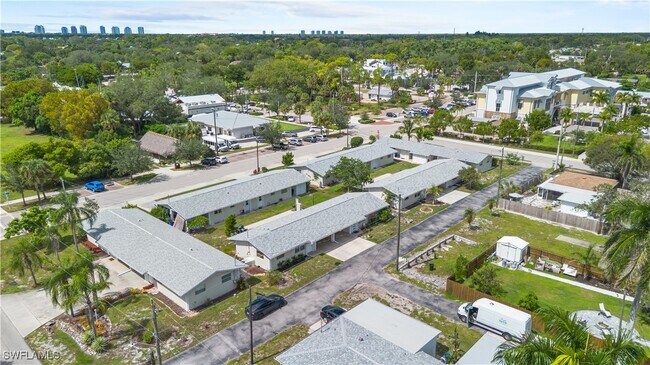 Foto del edificio - 27470 Village Garden Way