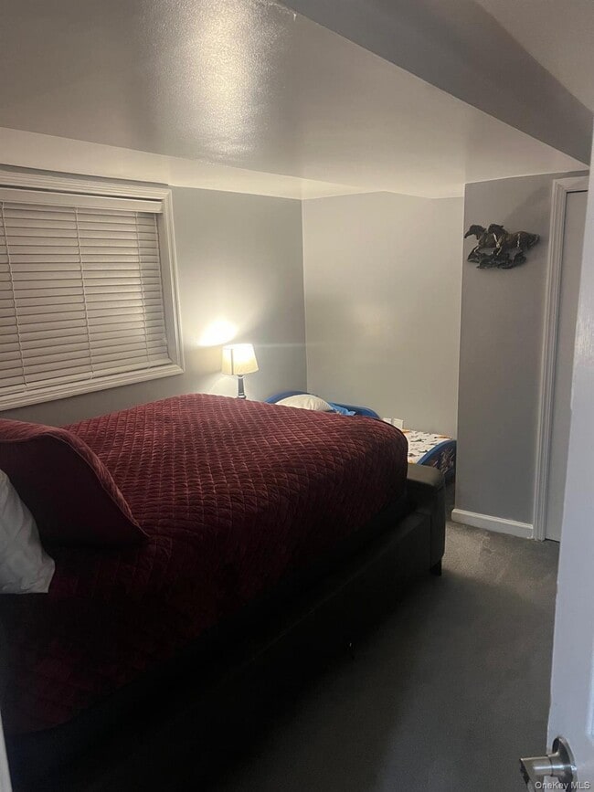 Building Photo - 14 Alexander Pl