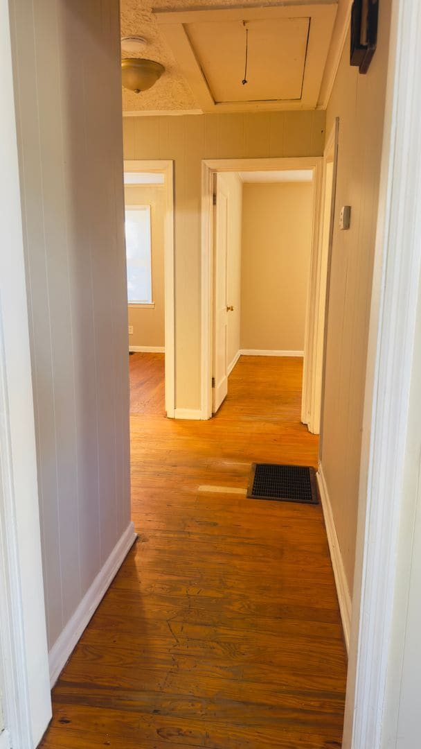 Foto del edificio - Quite End Home | 3Bedroom 1Bath |