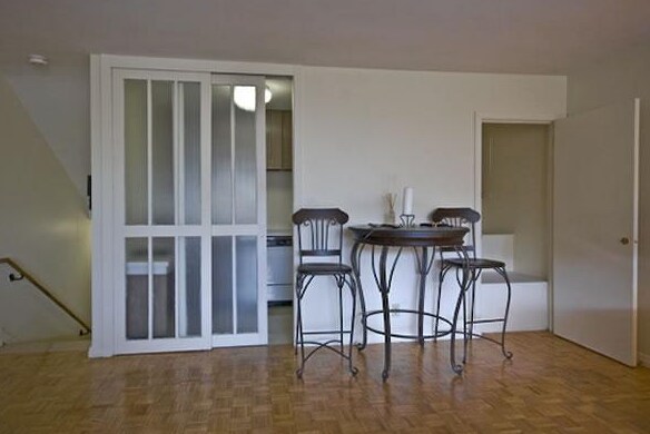 Foto del edificio - 129 Chiswick Rd