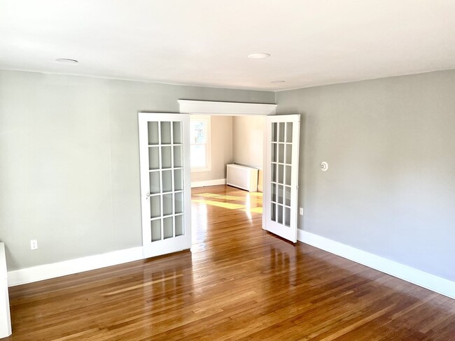 Building Photo - 151 Monrovia St