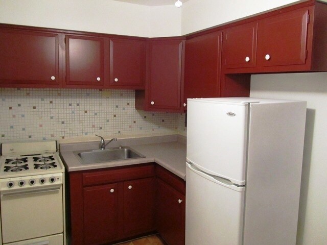 Cocina - Crescent Drive Apartments