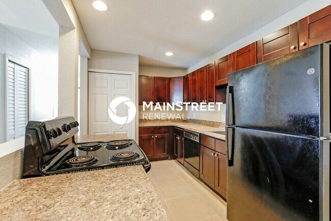 Foto del edificio - 4 Bedroom Pet-Friendly Home in Lauderhill, FL with Main Street Renewal