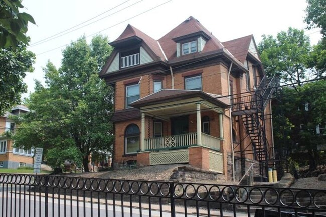 Photo - 2-BR in Turtle Creek - Income-restricted Apartment