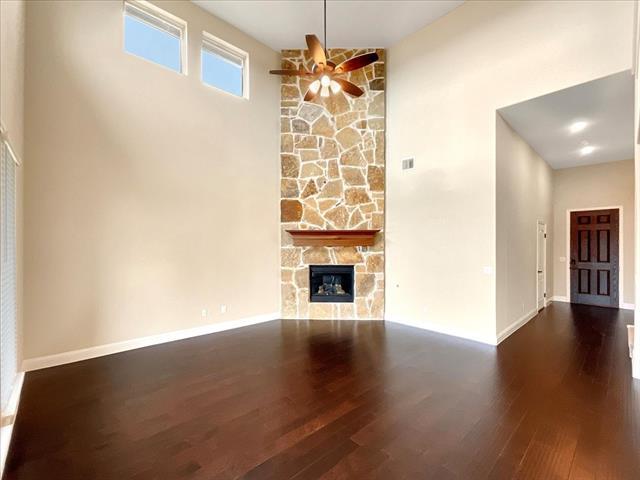 Building Photo - 1702 Veneto Dr