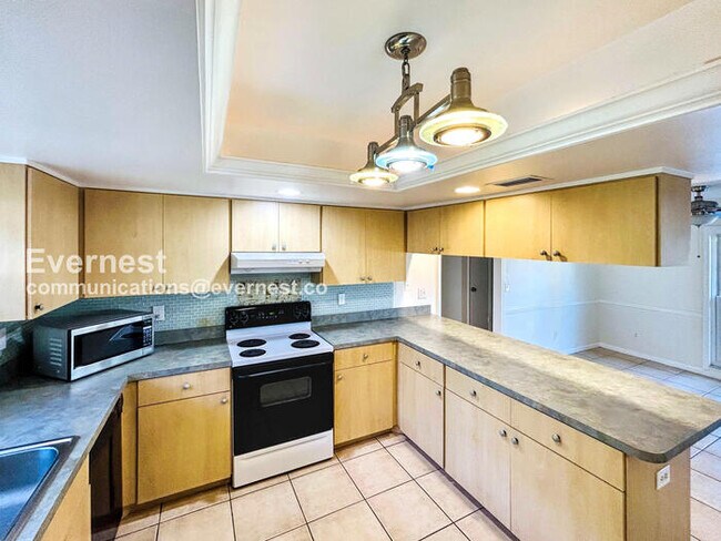 Foto del edificio - 1301 Gulfview Woods Ln