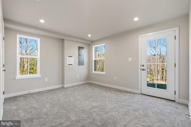 Foto del edificio - 9399 Edenderry Dr