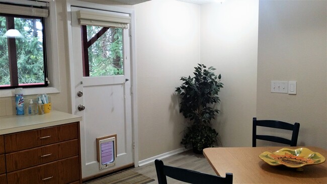 Building Photo - 2217 NE Landover Dr