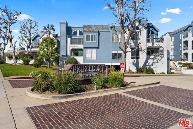 Foto del edificio - 4643 E 4th St