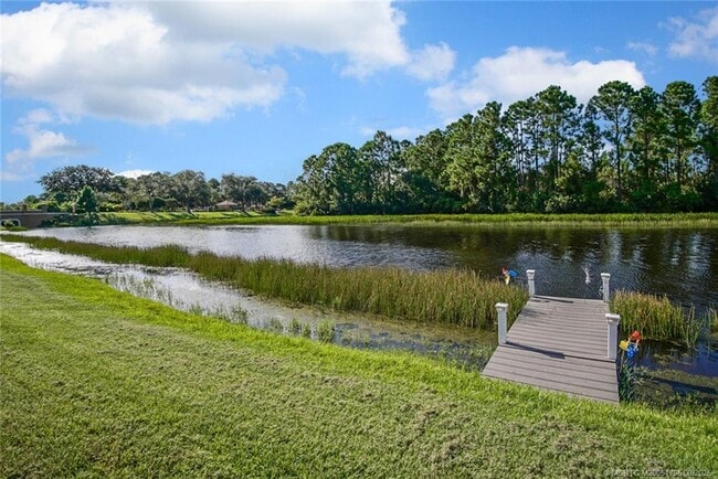 Foto del edificio - 1687 SW Harbour Isles Cir