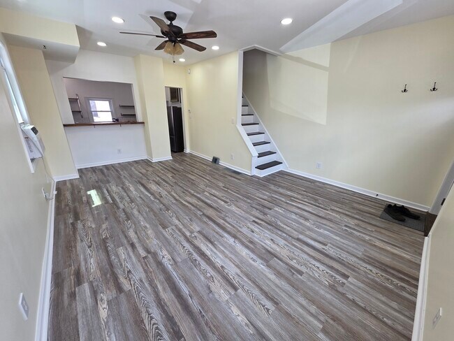 Foto del edificio - 2964 Salmon St