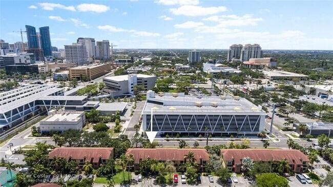 Building Photo - 222 City View Dr
