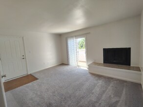 Building Photo - 600 Reusens Rd