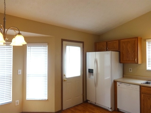 Building Photo - 468 McPherson Dr