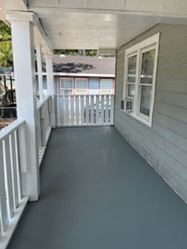 Building Photo - Biloxi 3 Bedroom
