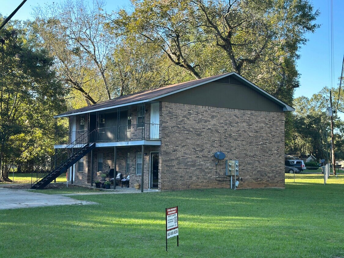 Foto principal - 4 Eatonville Rd