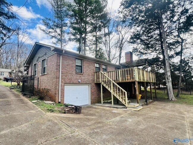 Foto del edificio - 4006 Devon St SE