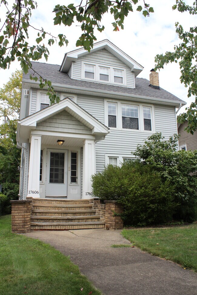 Fotografía del edificio - 17606 Franklin Ave