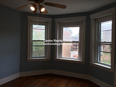 Foto del edificio - 72 Strathmore Rd
