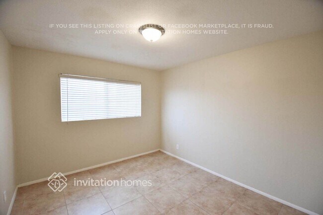 Foto del edificio - 3520 W Lawrence Rd