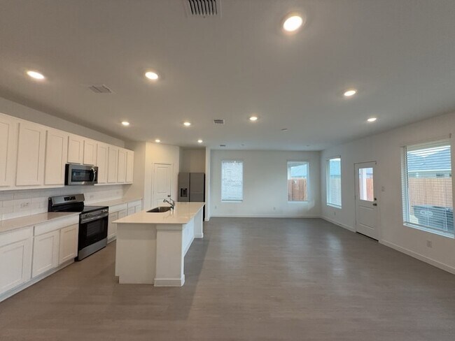 Building Photo - 537 Ml Trce Wy