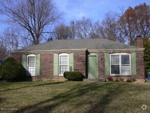 Building Photo - 304 S Evergreen Rd