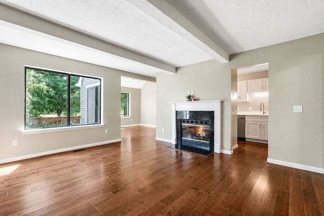 Building Photo - 6 Wild Rose Ct