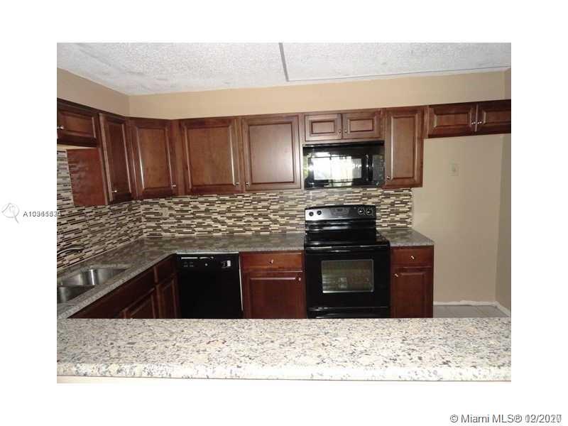 Building Photo - 14840 Naranja Lakes Blvd