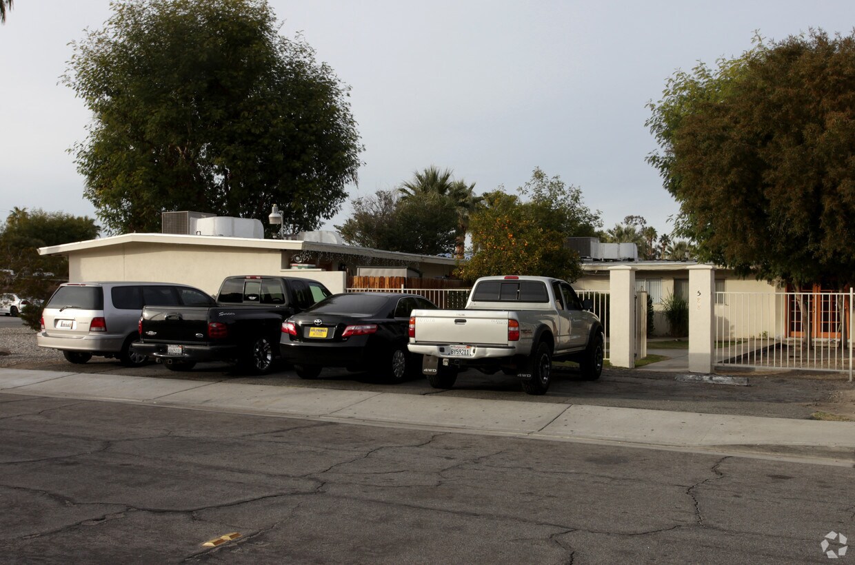 Primary Photo - 588 S Highland Dr
