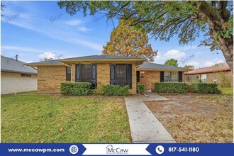 Building Photo - 709 Villa Ridge Dr