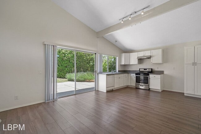 Building Photo - 3 br, 2 bath House - 5473 Softwind Way