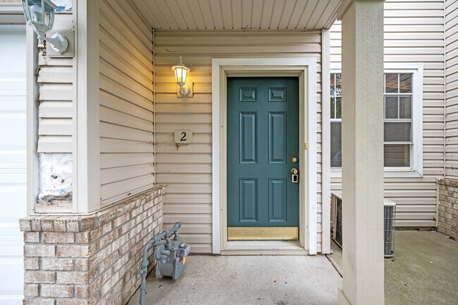 Foto del edificio - 5075 Holly Ln N