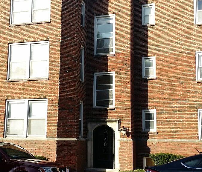 Entrance - 6301 S Rosebury Ave