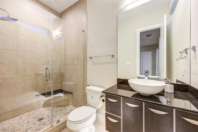 Foto del edificio - 1409 Hickory St