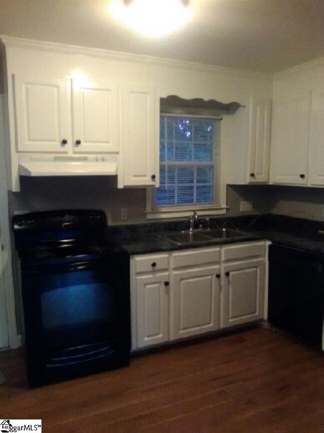 Foto del edificio - 24 Balfer Ct