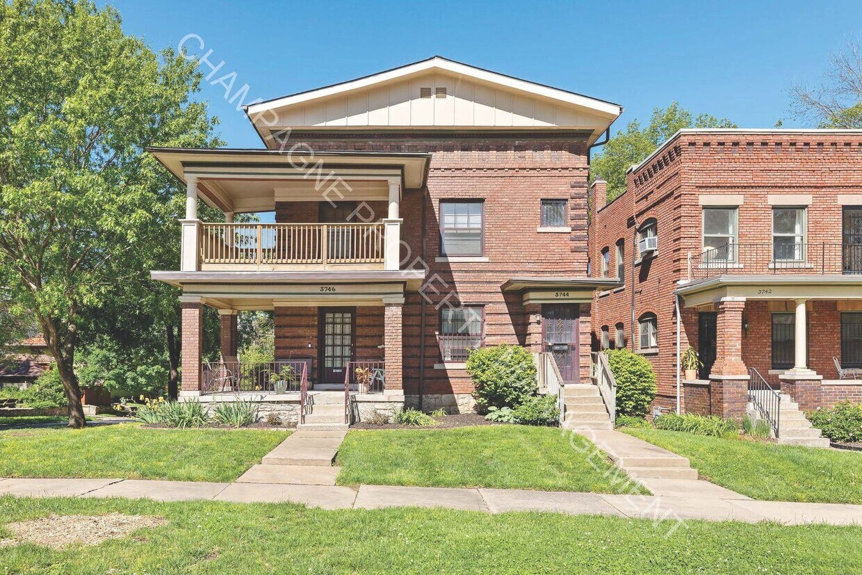 Foto principal - 3744/3746 Harrison Blvd