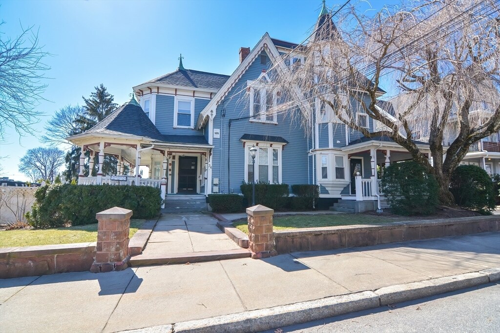 34 High St Unit 1, North Attleborough, MA 02760 Room for Rent in