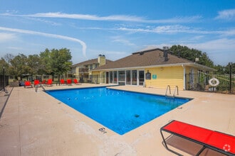 Building Photo - Eaglerock Village Apartments