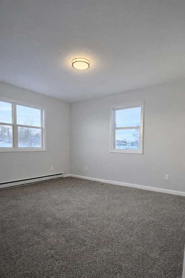 Foto del edificio - 102 Lake Ave S