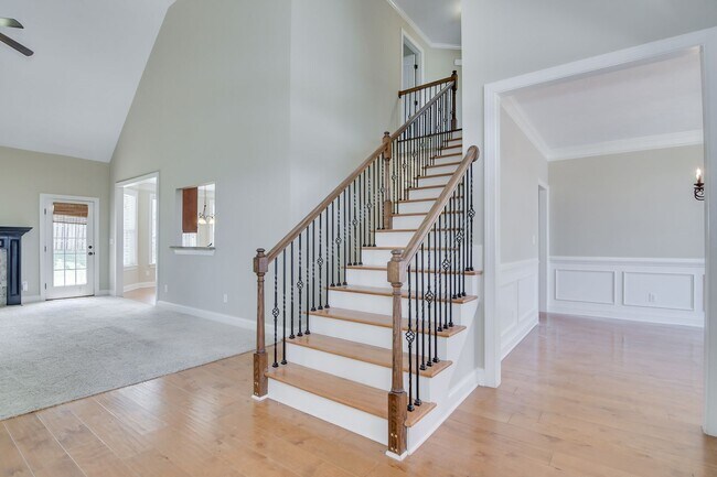Foto del edificio - 6 Bedroom House in Evans