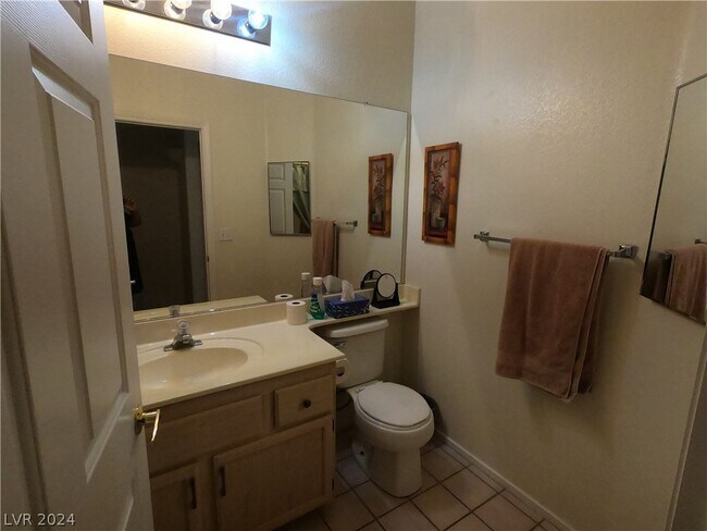 Building Photo - 75 N Valle Verde Dr