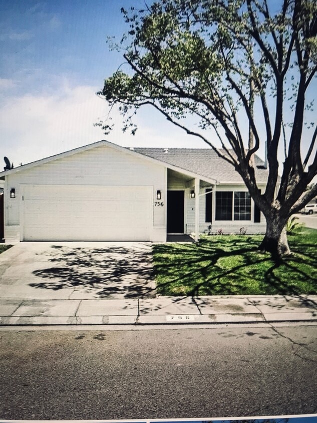 756 Clemens Ct, Ripon, CA 95366 House Rental in Ripon, CA